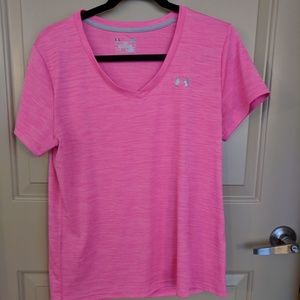 Under armour heat gear loose fit v neck